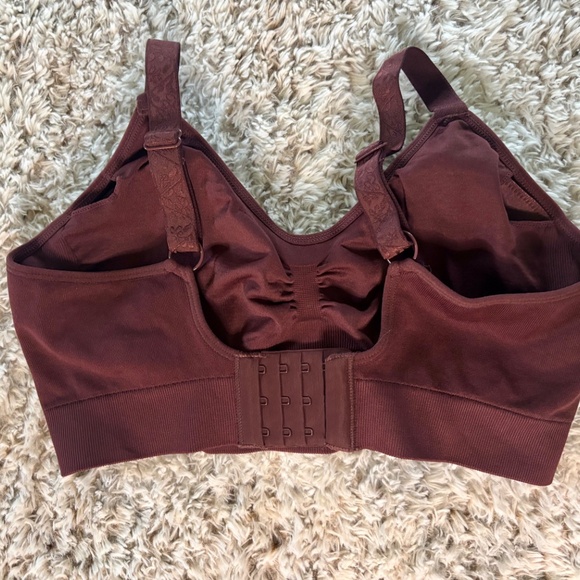 Bundle of 2 Kindred Bravely / Davy Piper Nursing Bras Size Small Busty - Picture 7 of 9